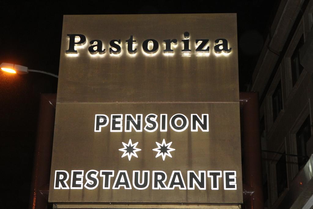 Готель Pension Pastoriza Vimianzo Екстер'єр фото